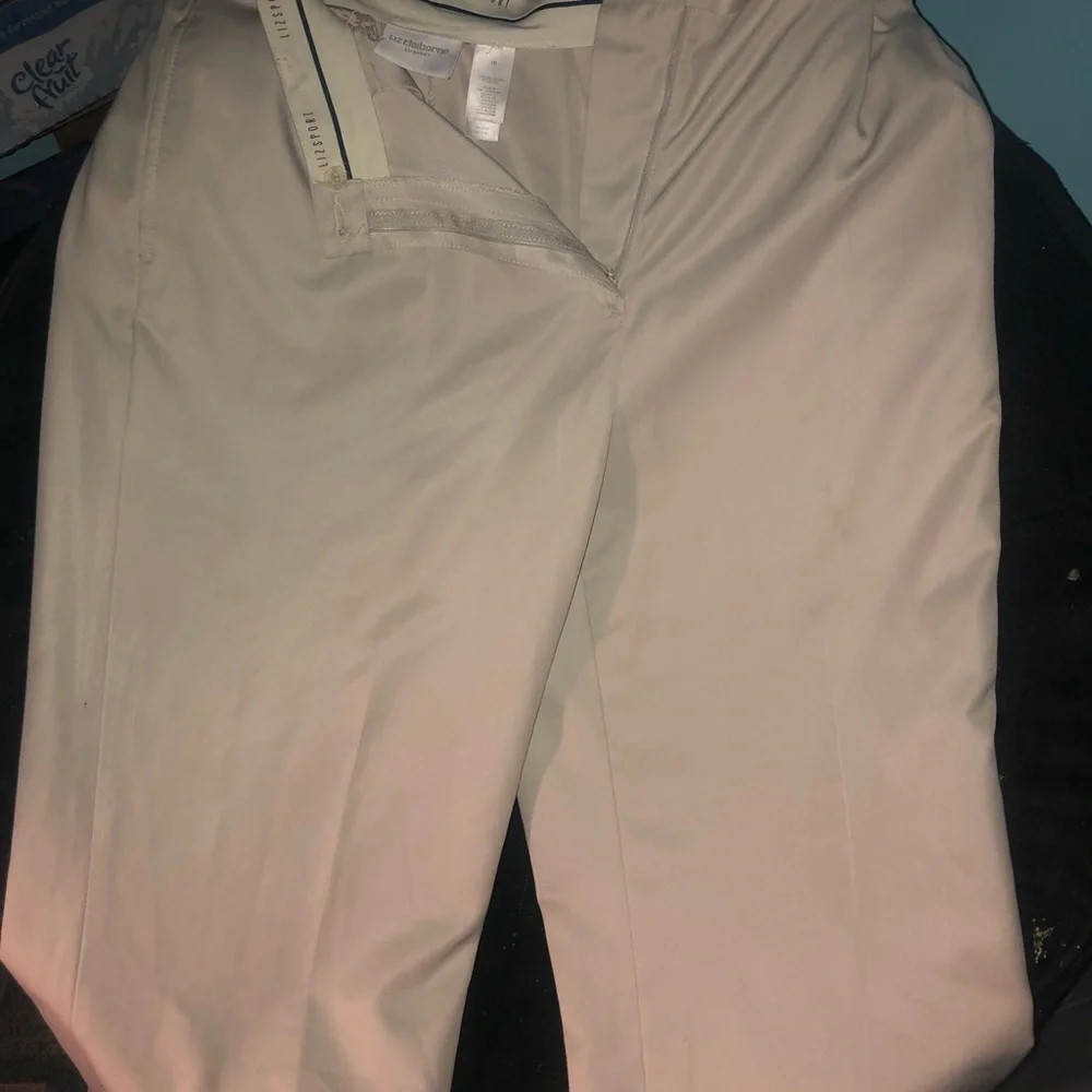 Tan Capri - Picture 2 of 2